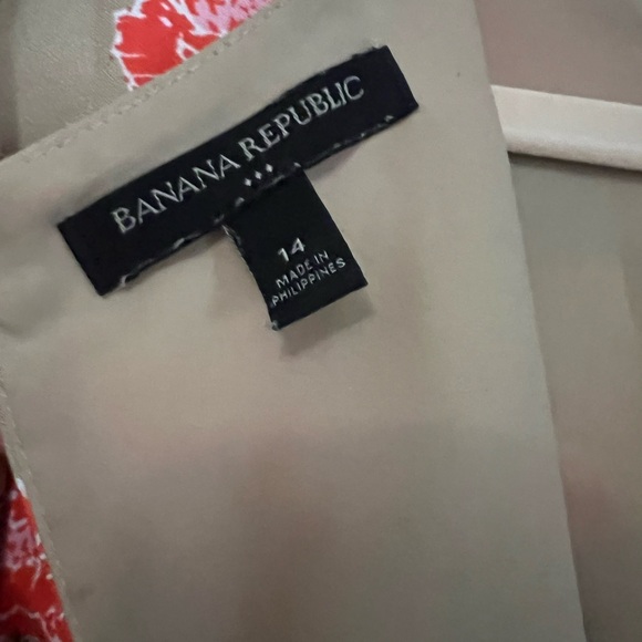 Banana Republic floral romper - Picture 4 of 4